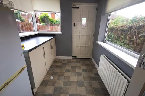 2 bedroom semi-detached house to rent, Ronald Drive, Newcastle upon Tyne, NE15