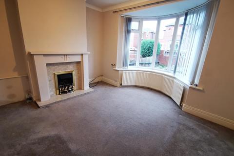 2 bedroom semi-detached house to rent, Ronald Drive, Newcastle upon Tyne, NE15