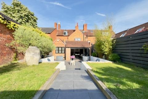 4 bedroom townhouse for sale, High Street, Henley-In-Arden, Warwickshire B95 5AG