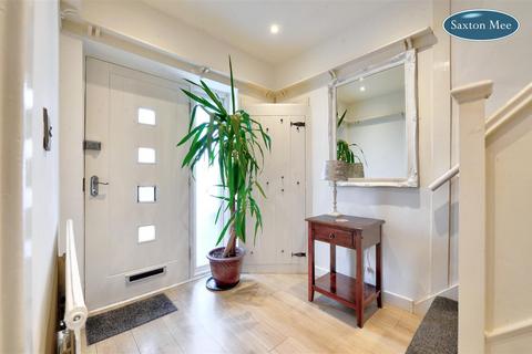 23 Benty Lane, Sheffield, S10 5NF