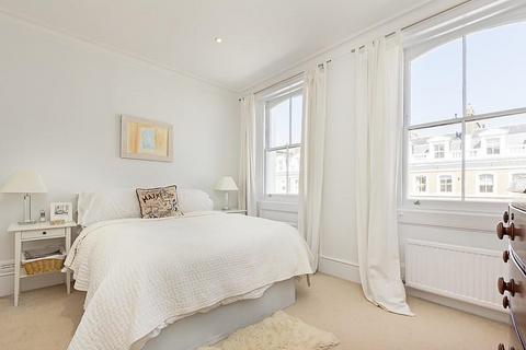 2 bedroom flat to rent, Onslow Gardens, South Kensington, London SW7.