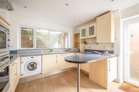 4 bedroom detached house for sale, Addington Close, Windsor