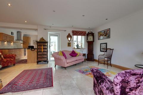 undefined, Easenby Close, North Ferriby HU14