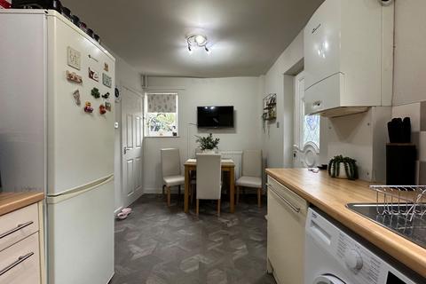 2 bedroom end of terrace house for sale, Thorsby Avenue, Hyde, Greater Manchester, SK14 5PH