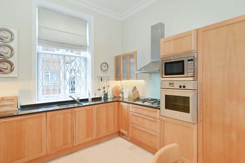 2 bedroom maisonette for sale, Draycott Place, London, SW3