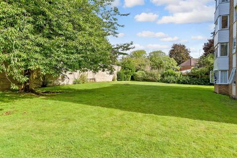 1 bedroom ground floor flat for sale, London Road, Brighton, East Sussex