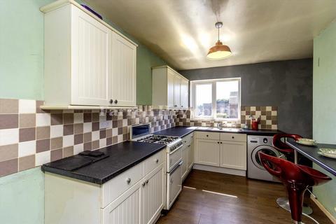 2 bedroom flat for sale, Grayrigg Drive, Morecambe LA4