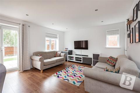 8 Oldmead Close, Romford, RM3 9FH