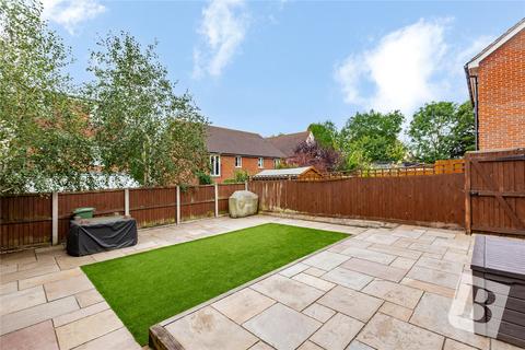 8 Oldmead Close, Romford, RM3 9FH