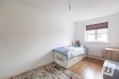 8 Oldmead Close, Romford, RM3 9FH