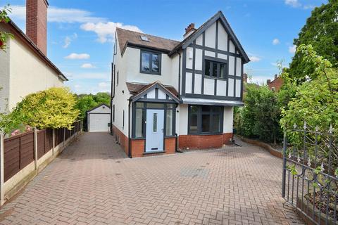 4 bedroom detached house for sale, Old Road, Barlaston