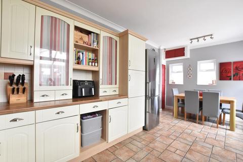 32 Abbey Road, Scunthorpe, DN17 1JN