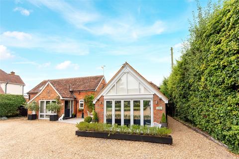 4 bedroom detached house for sale, New Road, Dinton, Buckinghamshire, HP17