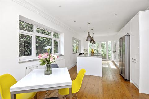 Sunny Bank Braypool Lane, Patcham, Brighton, BN1 8ZH