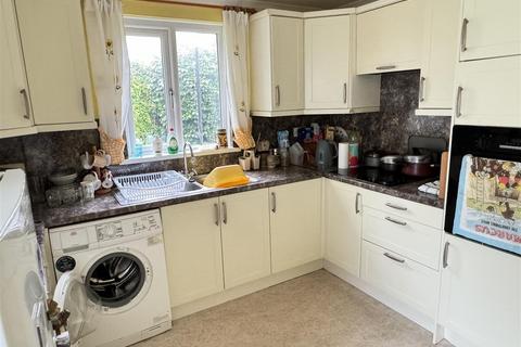 undefined, Lyons Road, St. Austell