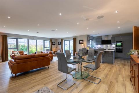 11 Elm Mews, Glencarse, Perth, PH2 7FJ