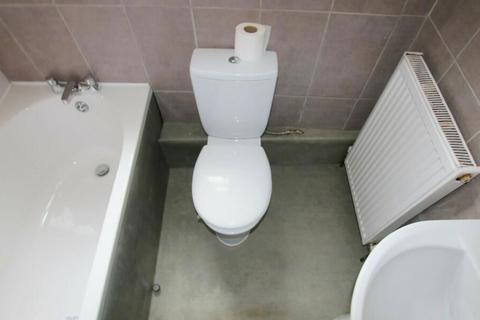 92 Redlam, Blackburn, BB2 1UW
