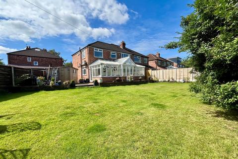 5 bedroom semi-detached house for sale, Norley Drive, Sale