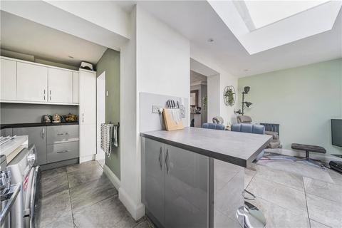18 Lewis Road, Swanscombe, DA10 0JH