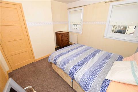 18 Braedale Crescent, Newmains, Wishaw, ML2 9AF
