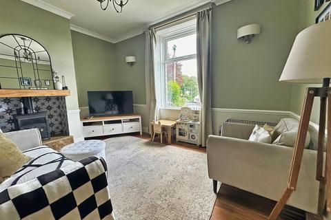 1 Crossfield, Holywell Green, Halifax, HX4 9ES