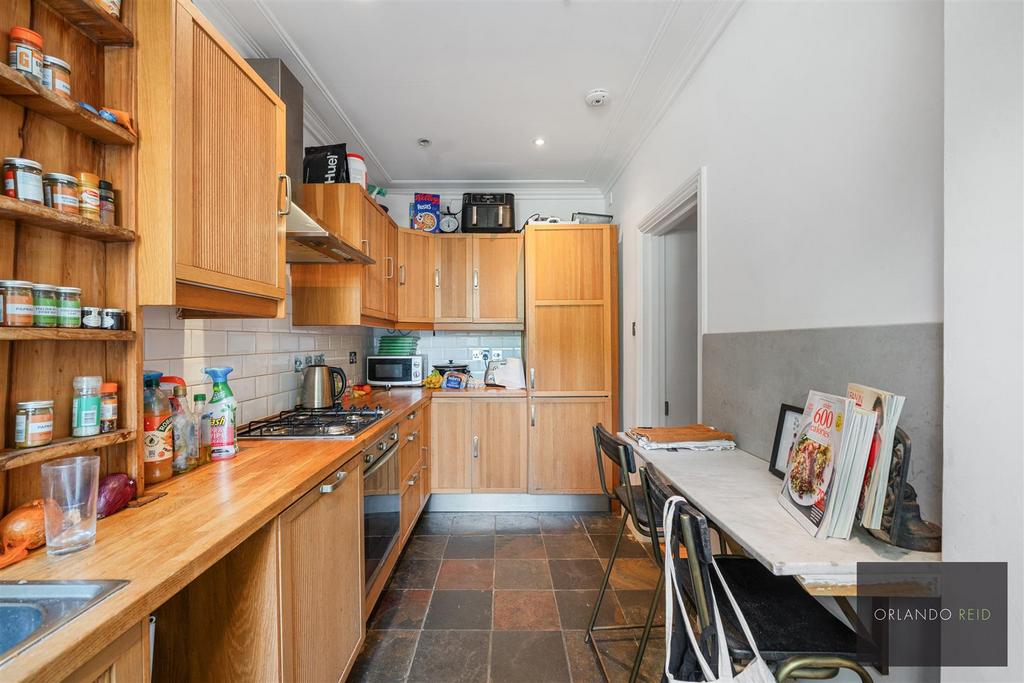 15 A Dulwich Road SE24 0 NT 6.jpg