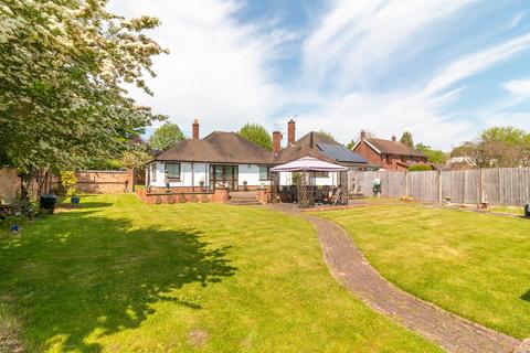 2 bedroom detached bungalow for sale, Sutherland Drive, West Bridgford, Nottingham