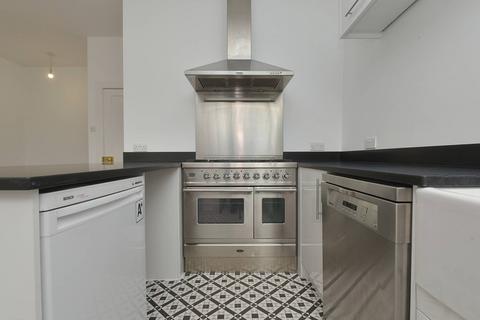 22 Collins Place, Edinburgh, EH3 5JD