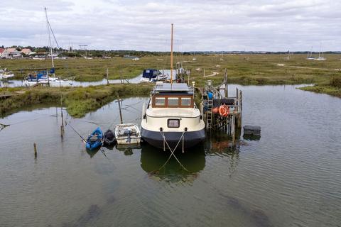 2 bedroom houseboat for sale, Woodrolfe Road, Maldon CM9