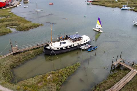 2 bedroom houseboat for sale, Woodrolfe Road, Maldon CM9