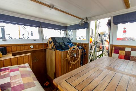 1 bedroom houseboat for sale, Woodrolfe Road, Maldon CM9