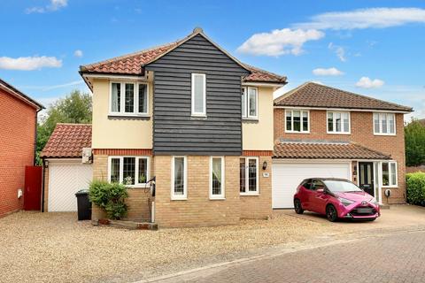 4 bedroom detached house for sale, Burghley Rise, Cambridge CB25