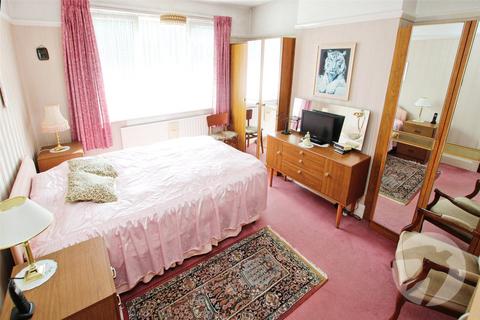 214 Avery Hill Road, London, SE9 2EX