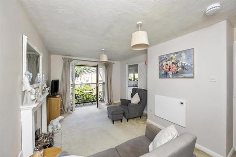 2 bedroom retirement property for sale, Tongdean Lane, Withdean, Brighton