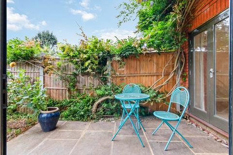 3 bedroom maisonette to rent, Idminston Road, West Dulwich, SE27 9HL