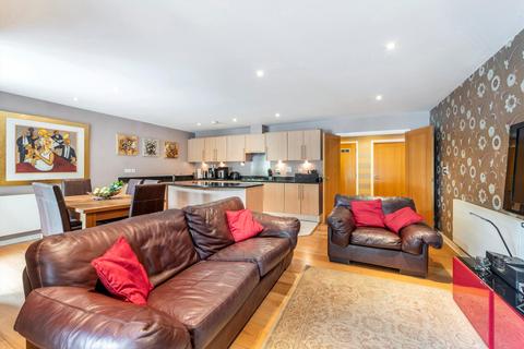 2 bedroom flat for sale, Highbury Grove, London, N5