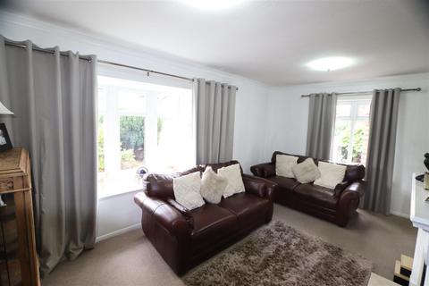 3 bedroom semi-detached house for sale, Longwood Rise, Willenhall