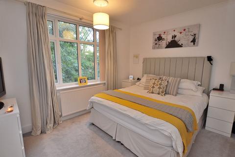 14, Rectory Court Goldings Hill, Loughton, IG10 1LN