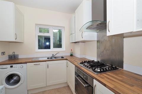 14, Rectory Court Goldings Hill, Loughton, IG10 1LN