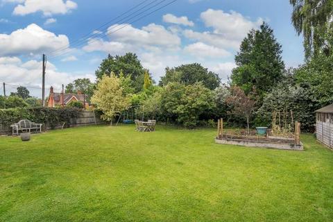 4 bedroom detached house for sale, Martley,  Worcester,  WR6