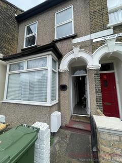 3 bedroom semi-detached house for sale, London E15