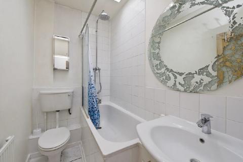 1 bedroom apartment to rent, Gratton Road London W14