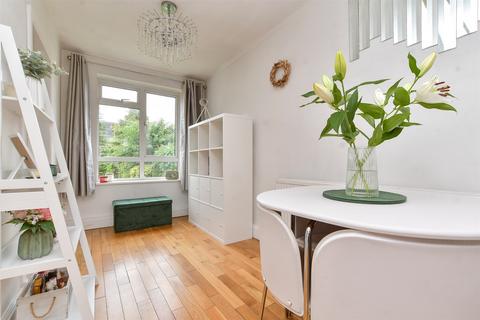 2 bedroom ground floor maisonette for sale, Worcester Road, Sutton, Surrey