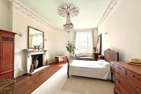 2 bedroom flat for sale, Brunswick Square, Hove, BN3