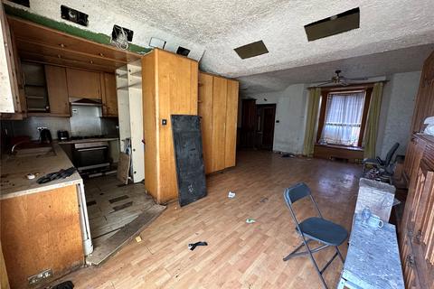 81 Minard Road, Catford, London, SE6 1NP