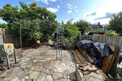 81 Minard Road, Catford, London, SE6 1NP