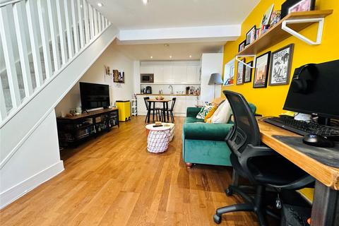 263d Brownhill Road, Catford, London, SE6 1AE
