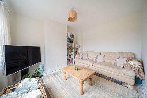 211 Andover Road, Ludgershall, Andover, SP11 9NG