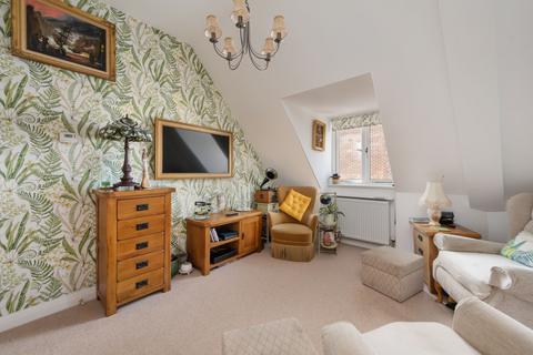 2 bedroom flat for sale, Victoria Mews, Whitstable CT5