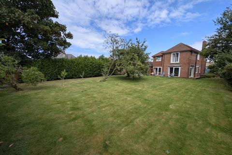 4 bedroom detached house for sale, The Dingle, Haslington